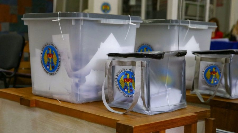 În cinci localități din Republica Moldova are loc turul II al alegerilor. Cetățenii au ieșit să-și aleagă primarii
