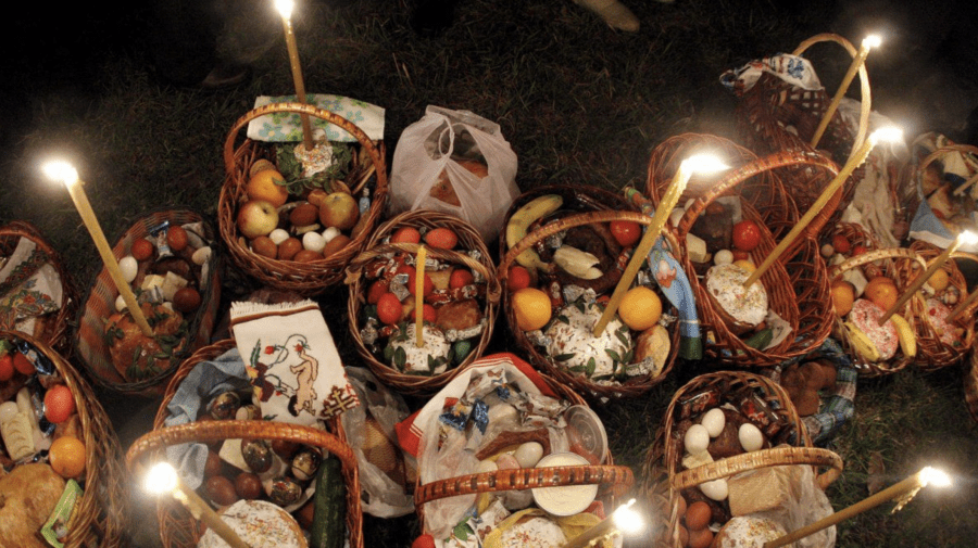 SONDAJ Cât vor cheltui moldovenii pentru masa de Paște și câte persoane vor merge la cimitire de Paștele Blajinilor
