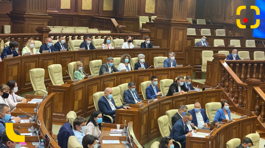 Moldovenii sunt chemați la Parlament de către deputații PAS. Motivul și cum poți participa la întrunire