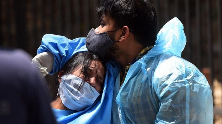 Criza din India se amplifică! Oamenii mor din lipsă de oxigen (FOTO)