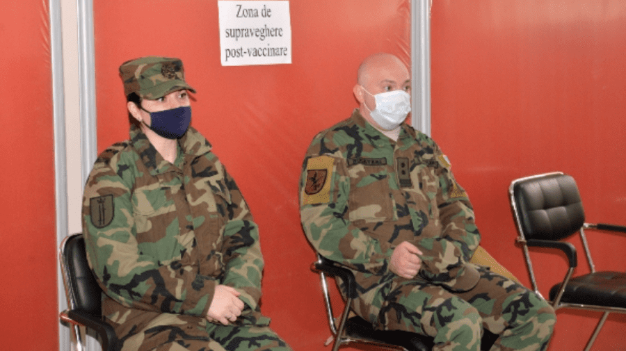 (FOTO) Aproximativ 400 de militari moldoveni au fost vaccinați împotriva COVID-19