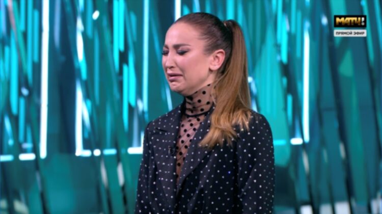 VIDEO Buzova a izbucnit în lacrimi, în direct, la tv. De ce s-a supărat pe prezentator?