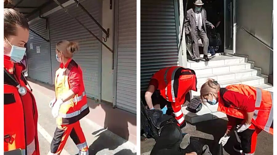VIDEO Un om al străzii – mărul discordiei dintre un angajat al Pieței Centrale și un echipaj de pe ambulanță