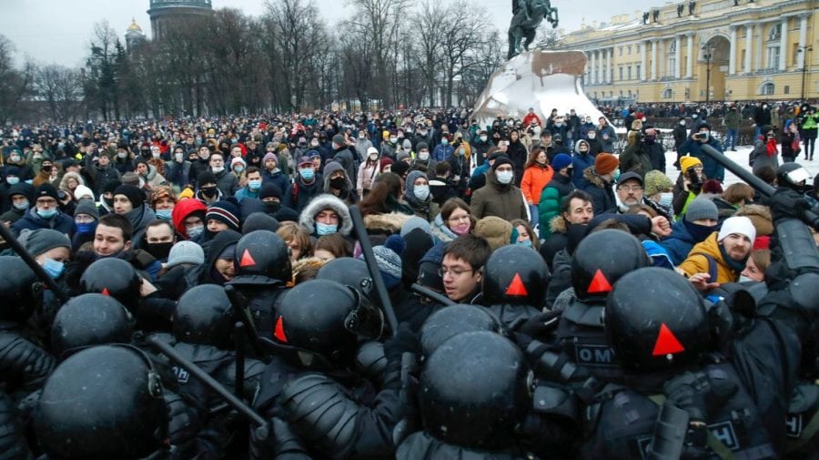 Rușii pregătesc proteste masive în sprijinul lui Navalnîi chiar în ziua discursului anual al lui Putin