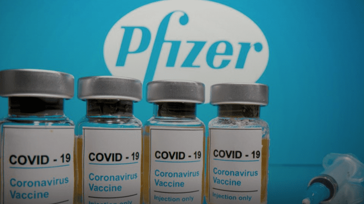 Pfizer estimează că va câştiga mai multe miliarde de dolari în acest an din vânzarea de vaccinuri anti-Covid