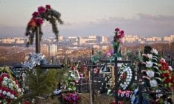 Vor vedea moldovenii recenzori și în cimitire? Cum răspunde șeful BNS