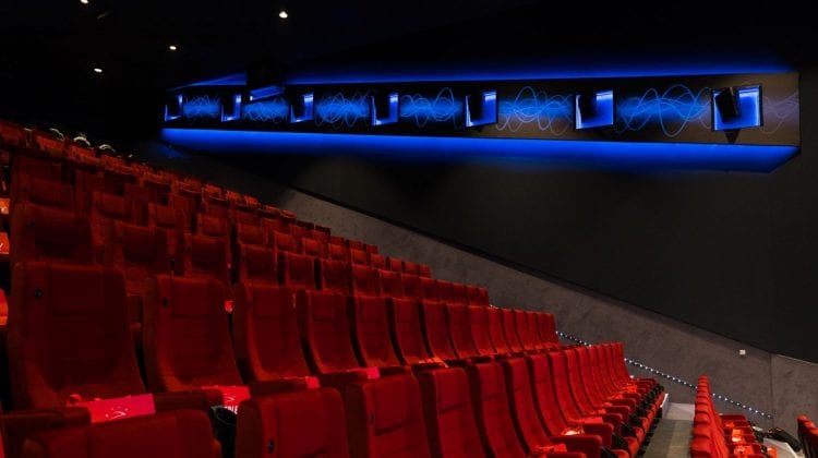 Începând cu ziua de astăzi, puteți viziona filme la cinematografele din Capitală!