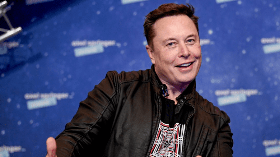 Miliardarul Elon Musk, pasionat de cosmos, a achitat 250.000 de dolari pentru un bilet pe naveta lui Richard Branson