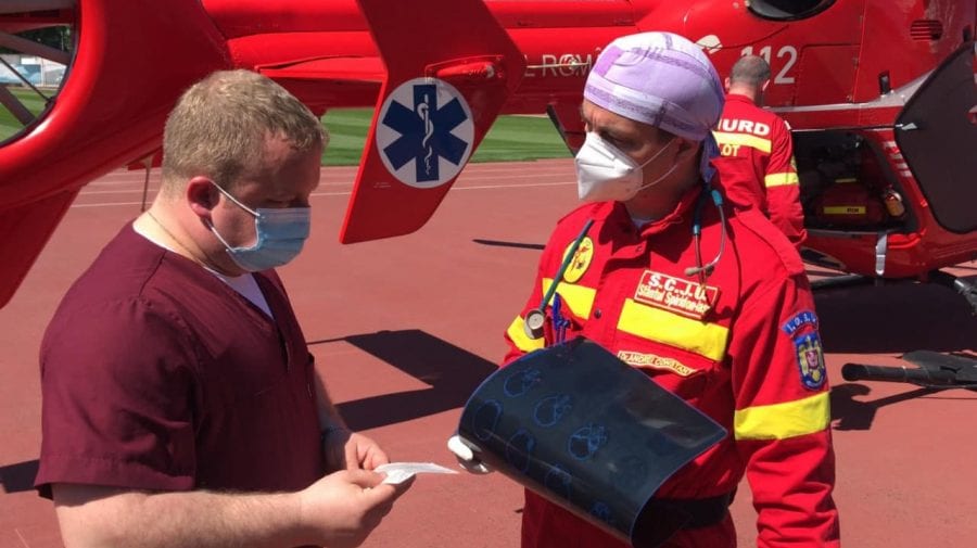 (FOTO, VIDEO) Intervenție aero-medicală SMURD. Tânăr de 21 de ani, transportat de urgență la Chișinău
