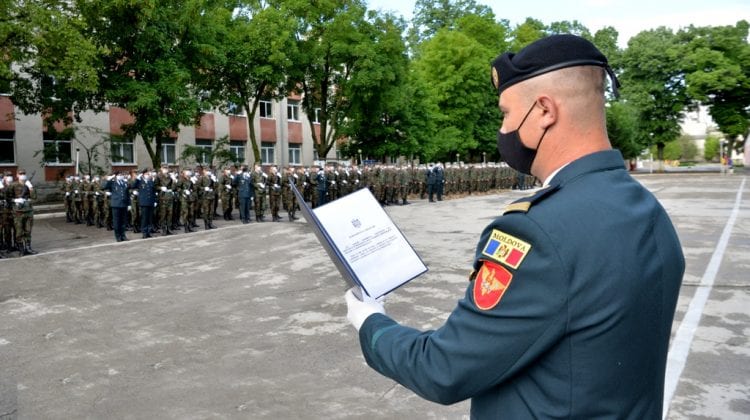 (FOTO) Au jurat credință Patriei! 450 de soldați încorporați în Armata Națională au depus jurământul militar