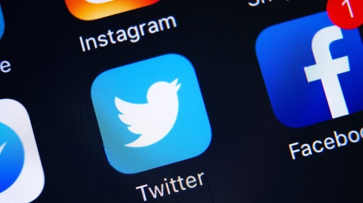 După Facebook a venit și rândul lui Twitter să fie interzis de Rusia