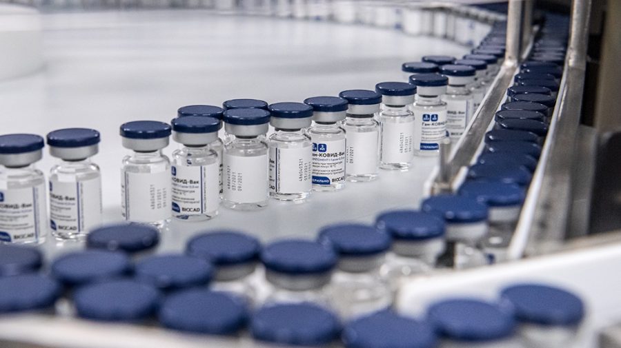 Guvernul României se pregătește să scoată la vânzare pe piața externă vaccinurile AstraZeneca rămase nefolosite
