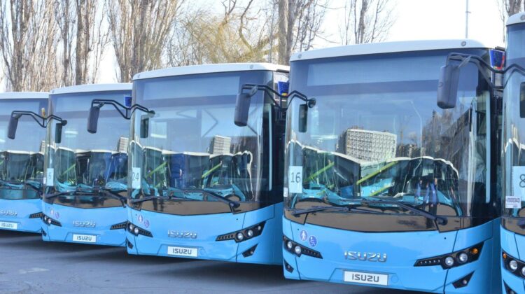 VIDEO Chișinăul, mai bogat! Pe străzile Capitalei vor circula alte cinci autobuze noi