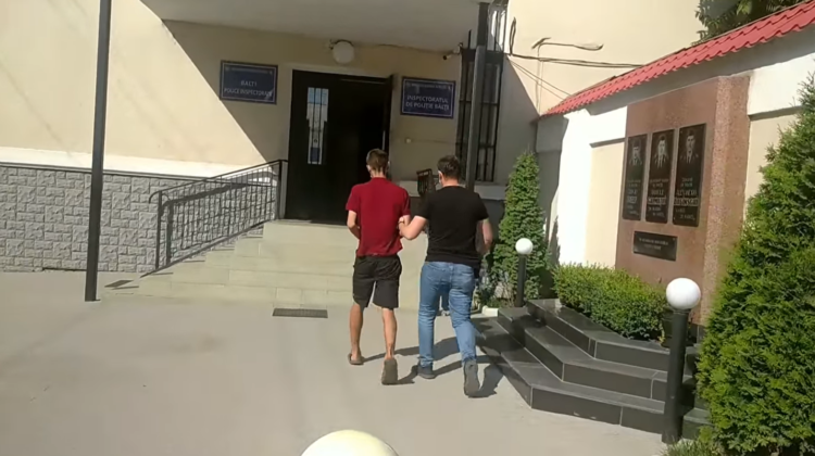 VIDEO Pe urme fierbinți prin Bălți. Pentru ce infracțiune a fost reținut un tânăr de 29 de ani
