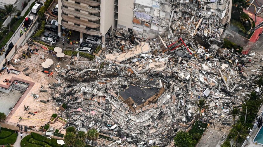 GALERIE FOTO, VIDEO Noaptea dezastrelor! O clădire cu 12 etaje s-a prăbușit în Miami. 99 de persoane, dispărute