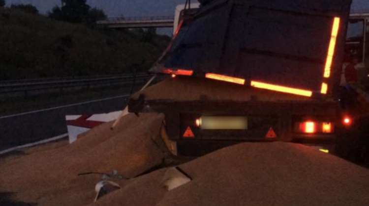 FOTO ACCIDENT GRAV în Odesa cu implicarea unui autobuz pe ruta Kiev-Chișinău! O persoană a DECEDAT, șase au fost rănite