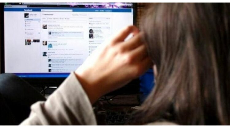 Femeile vor fi „protejate” de Facebook, Google TikTok și Twitter de abuzuri. Cum va fi posibil acest lucru