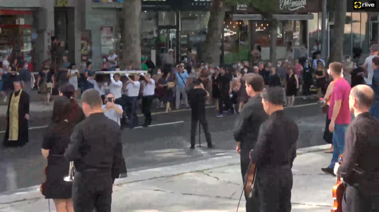 LIVE! Rămas bun de la Lidia Bejenaru-Botgros. Cântăreața este condusă pe ultimul drum