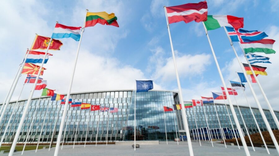NATO condamnă atacurile cibernetice la adresa Microsoft Exchange Server, atribuite Chinei