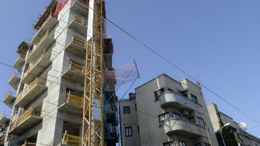 ALERTĂ! Cinci angajați ai unei companii de construcții vor înfunda pușcăria pentru că au „dus” de nas câțiva moldoveni