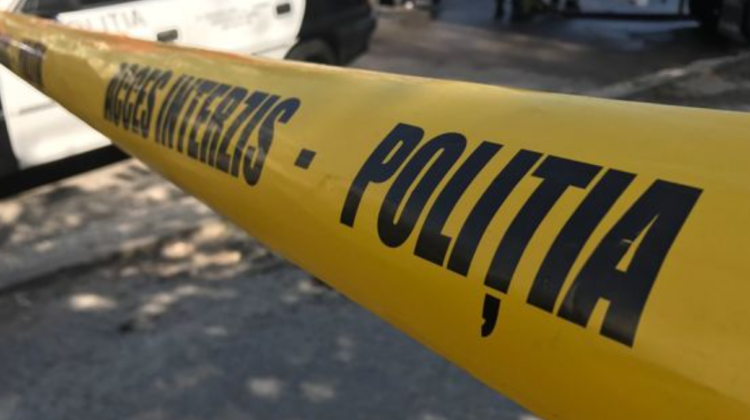 Alcoolul i-a adus sfârșitul? Cadavrul unei femei din Capitală, depistat în stare de putrefacție într-un apartament