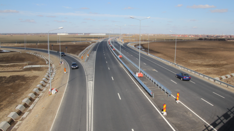 VIDEO Două poduri încrucișate vor fi construite pe drumul M1