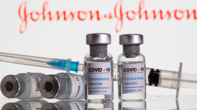 Vaccinul Johnson & Johnson va ajunge astăzi la Chișinău. Cât conține primul lot donat de SUA?