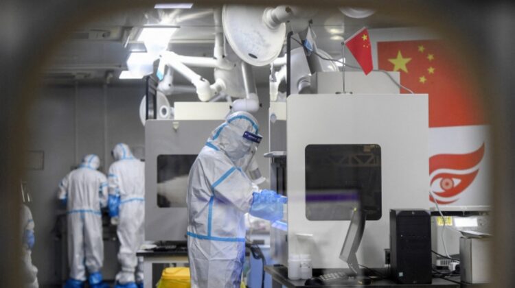 Pacientul de la care a pornit pandemia. Cea mai probabilă versiune: „Virusul s-a transmis de la liliac în laborator”
