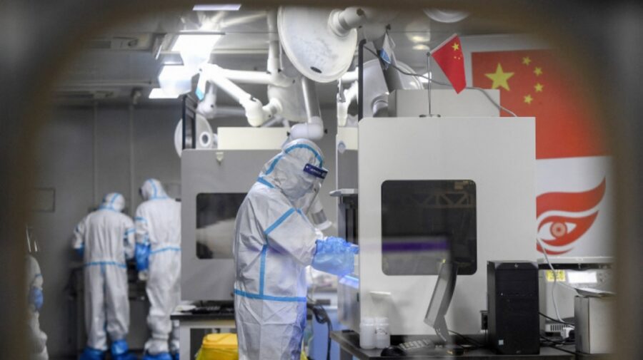 Pacientul de la care a pornit pandemia. Cea mai probabilă versiune: „Virusul s-a transmis de la liliac în laborator”