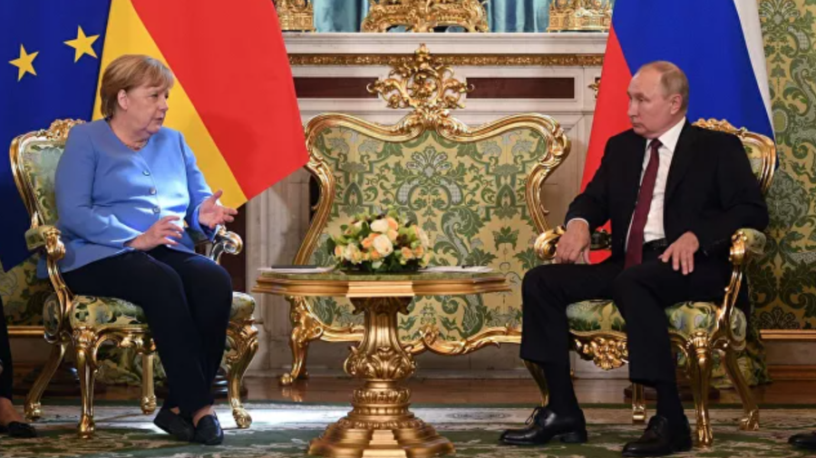 Întrevederea de la Kremlin: Merkel susține dialogul cu Rusia, chiar dacă relațiile sunt la cel mai scăzut nivel