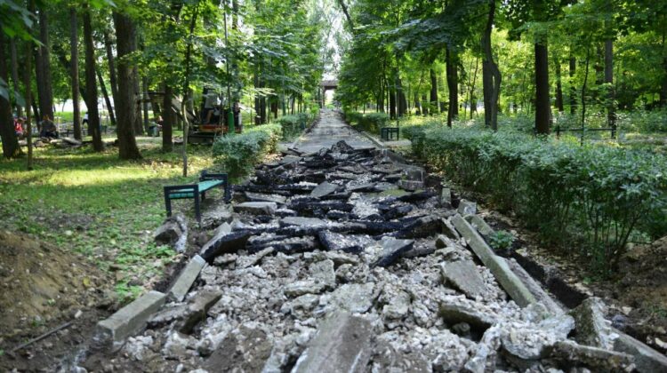 FOTO Un alt parc din Capitală, în toiul lucrărilor de reabilitare! Se află la Buiucani