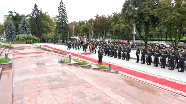 RLIVE.MD/TV Ceremonia de întâmpinare a președintelui Poloniei, la Președinție, în direct