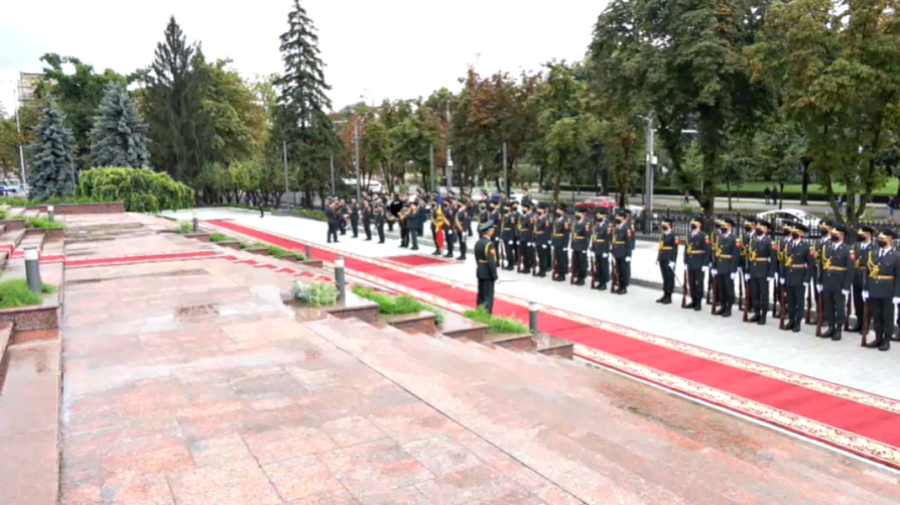RLIVE.MD/TV Ceremonia de întâmpinare a președintelui Poloniei, la Președinție, în direct