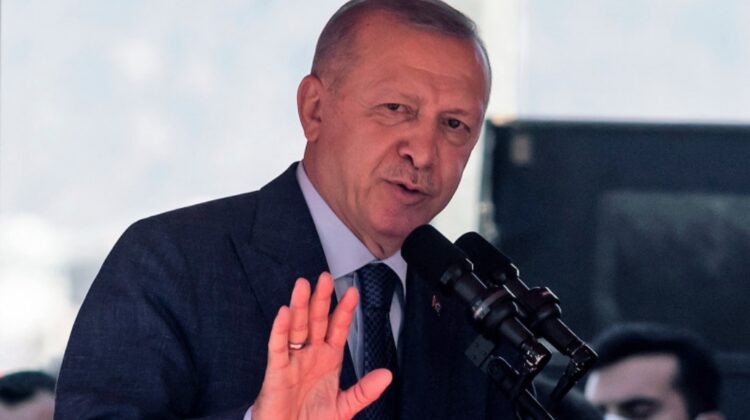 Erdogan ezită să dea un răspuns talibanilor la solicitarea de ajutor pentru administrarea aeroportului din Kabul
