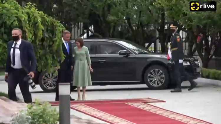 VIDEO STOP CADRU! Președintele Poloniei s-a „pierdut în spațiu”. Maia Sandu l-a ajutat „să revină la locul său”