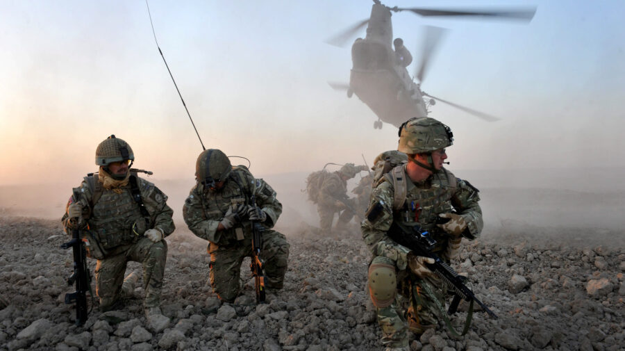 ALERTĂ! NATO se reunește de urgență, în timp ce talibanii se apropie de capitala Kabul