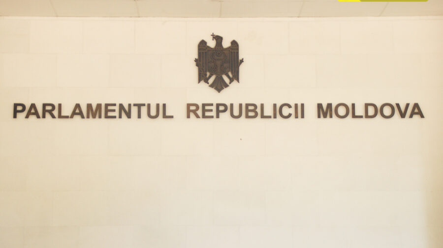 Cere ajutor sau promovează transparența? O Comisie parlamentară invită la comunicare ONG-urile și experții