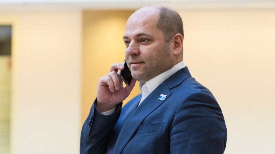 VIDEO Deputatul din partidul lui Putin cu zero venituri. Cândva a sugerat cetățenilor să mănânce mai puțin!