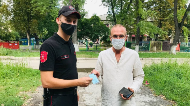 Un bărbat din Bălți, în alertă. Acesta și-a pierdut actul de navigație care a fost recuperat de carabinieri