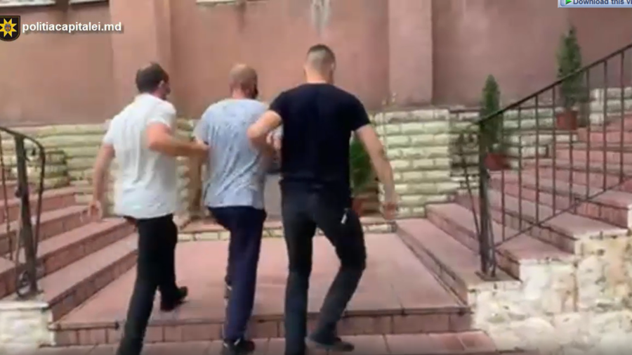 VIDEO „Șmecher” rău. A furat o bicicletă care costa TREI mii de lei și a vândut-o cu 600 de lei