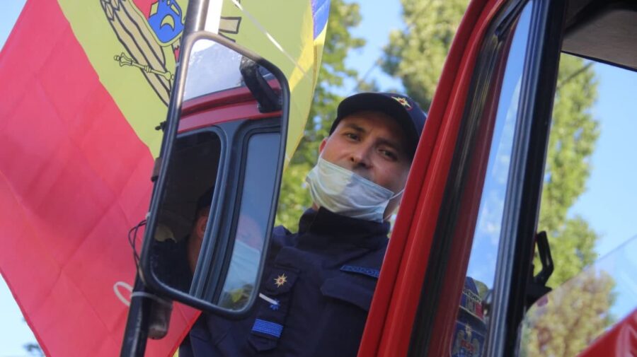 FOTO/VIDEO Pompierii moldoveni au ajuns în Grecia. Urmează zile de foc, la propriu, pentru aceștia