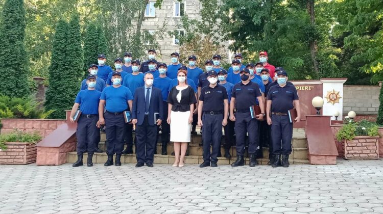 VIDEO Pompierii moldoveni, întâmpinați cu aplauze și fanfară la IGSU! Ministrul MAI, prezent la ceremonie