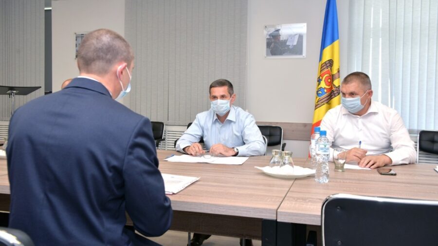 Ministrul Apărării își „caută” de lucru! Nosatîi: Puteți să vă înscrieți la audiență, însă cu excepția zilelor de …