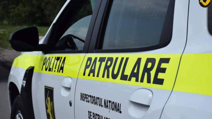 FOTO Toți conducătorii auto din Telenești, trași pe dreapta de ofițerii de patrulare. Ce s-a întâmplat