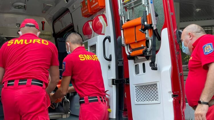 FOTO, VIDEO Cu echipajul SMURD până la Chișinău. A ajuns la spital după ce a suferit mai multe TRAUMATISME
