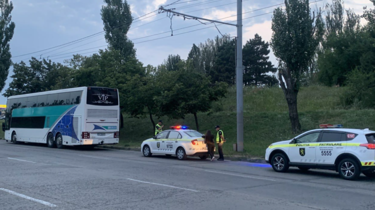 PERICOL de accident! Șoferi în stare de ebrietate, în drum spre Bulgaria. În autocar se aflau încă 45 de pasageri