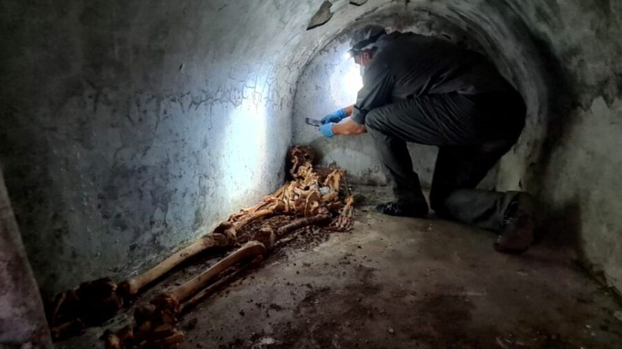 FOTO Incredibil! O mumie „bine păstrată”, descoperită în Pompei. E vorba de un sclav, care mai apoi a devenit preot