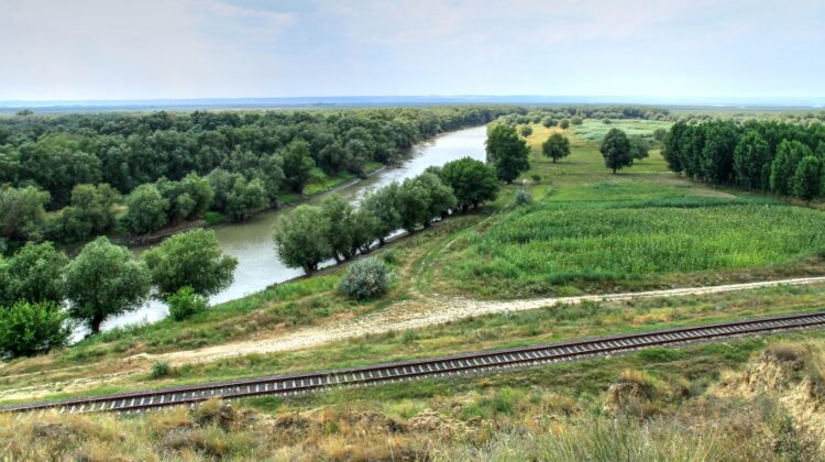 Râurile din Moldova cu greu își revin după secetă. Meteorologii au prelungit avertizarea hidrologică