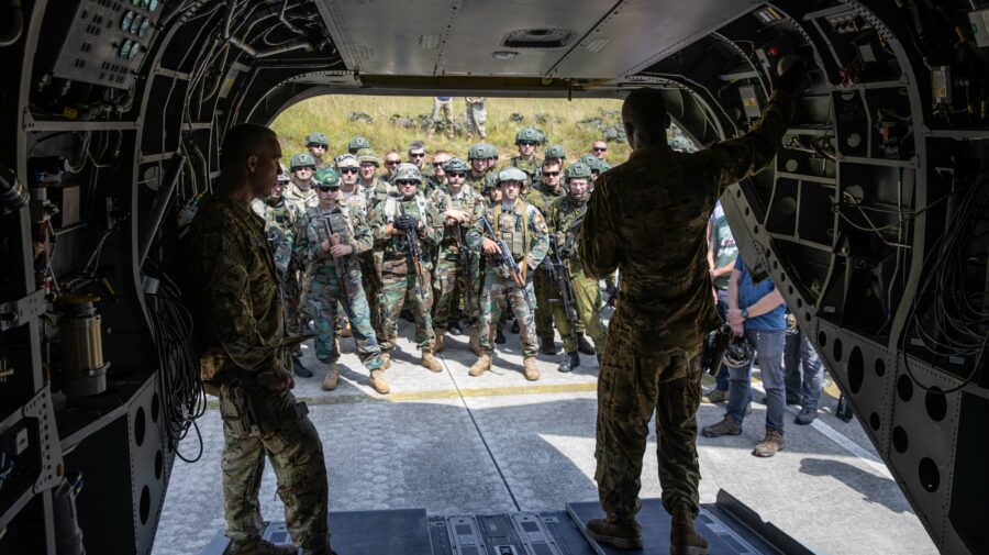 FOTO Militarii moldoveni participă la un exercițiu în Germania. Care este scopul și ce acțiuni desfășoară