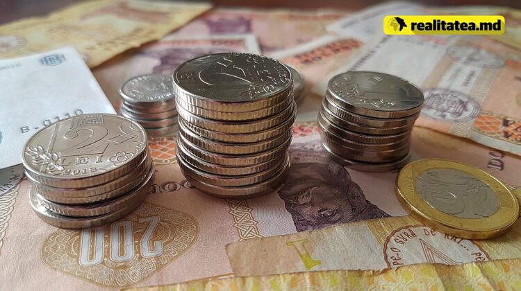 Bani.md: Unul din 7 lei achitați de moldoveni ca impozite va merge spre plata datoriilor